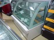 Congelador de vidro da exposição grande do bolo da capacidade com vidro da curva da forma do arco