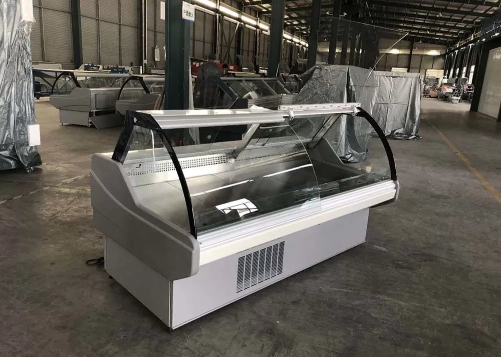 Refrigerador para apresentação e armazenamento de alimentos