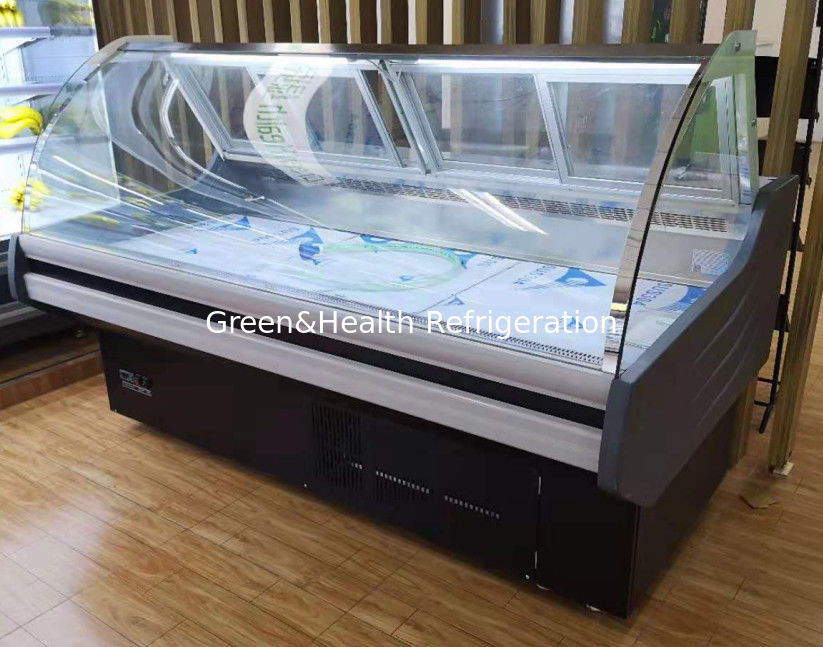 Armário comercial de exibição de carne com vidro curvo interior de aço inoxidável e sistema de refrigeração de ventilador