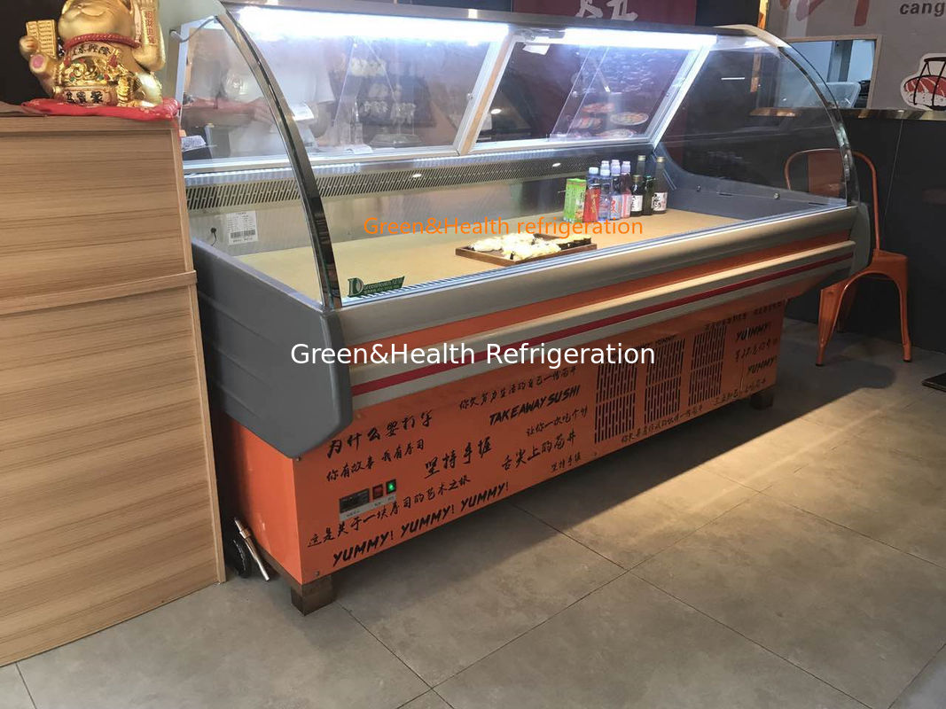 Armário comercial de exibição de carne com vidro curvo interior de aço inoxidável e sistema de refrigeração de ventilador