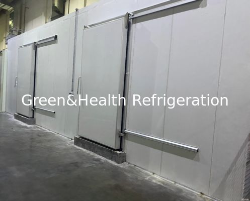 Sala de armazenamento a frio personalizável com espuma rígida de poliuretano e descongelamento elétrico automático para conservação ideal de alimentos